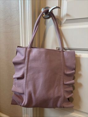 Uno alla Volta 100% leather bag new
